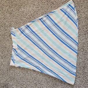 Midi length side zip skirt